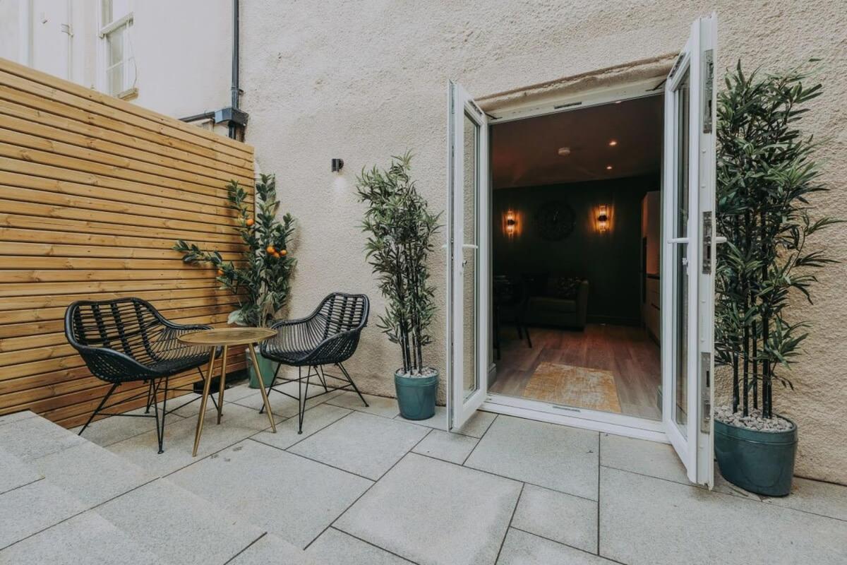 Apartamento Clifton 32 - Garden Flat With Hot Tub - Hopewell Bristol Exterior foto